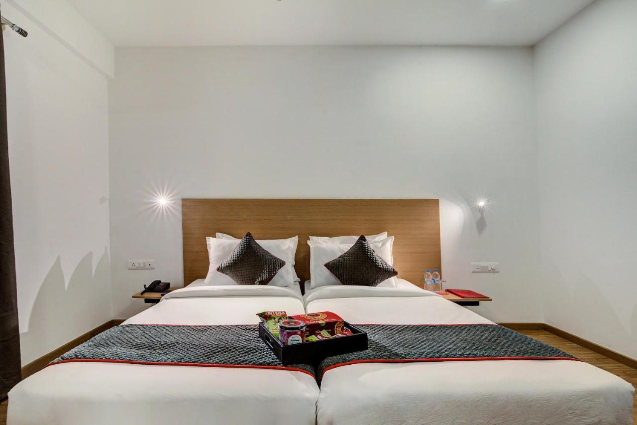 Super Townhouse 139 Ashiyana Smriti Upvan Near Emerald Mall Lucknow Bijnaur Eksteriør bilde