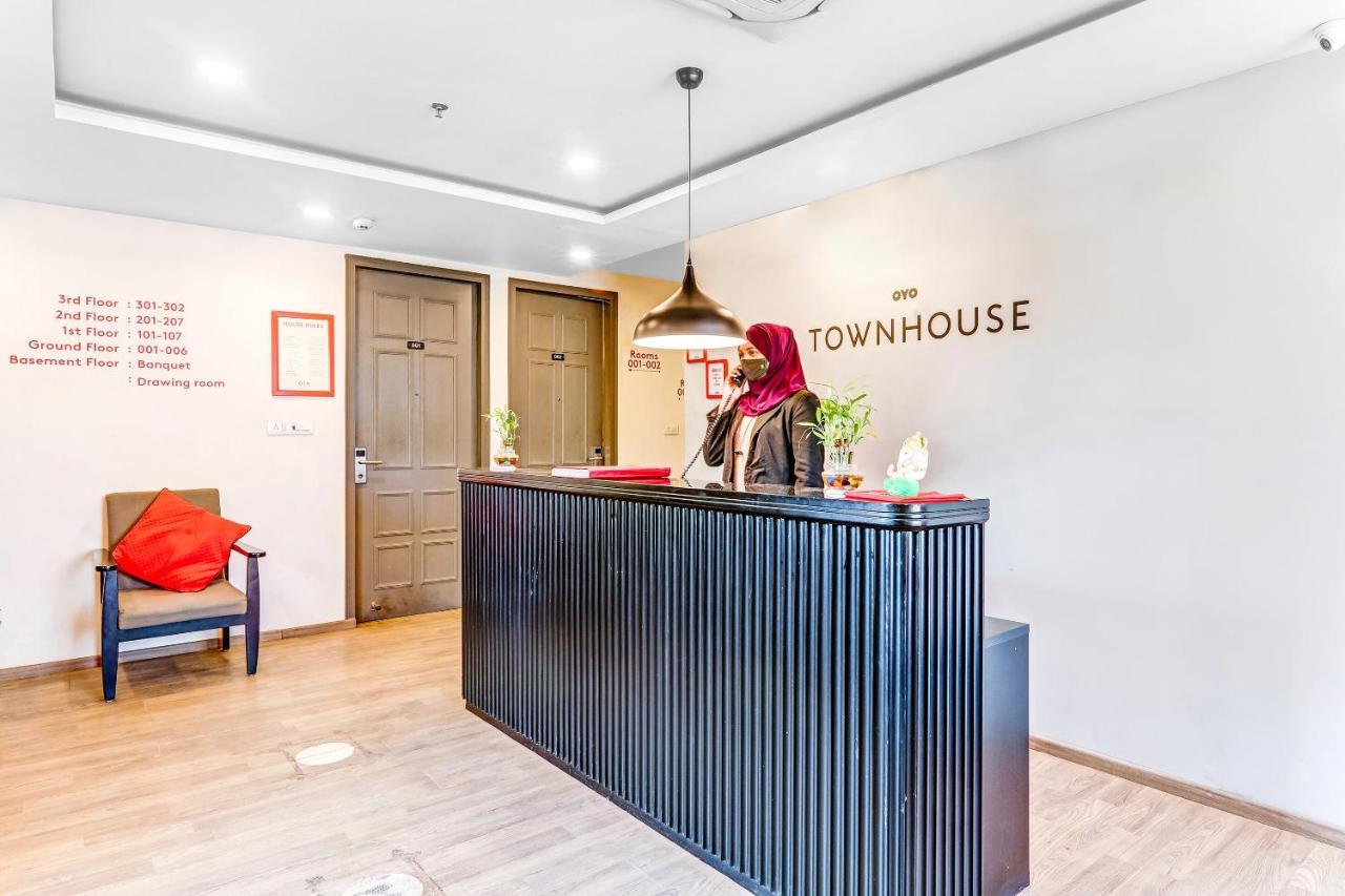 Super Townhouse 139 Ashiyana Smriti Upvan Near Emerald Mall Lucknow Bijnaur Eksteriør bilde